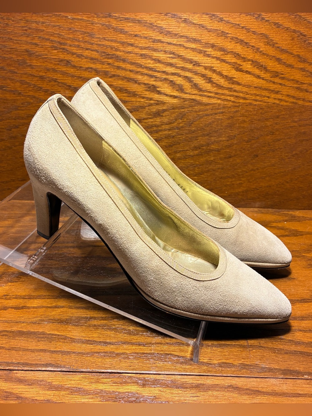 VTG 90s Bruno Magli Italy Satin Trim Suede Platform Pumps Light Beige 10AAAA